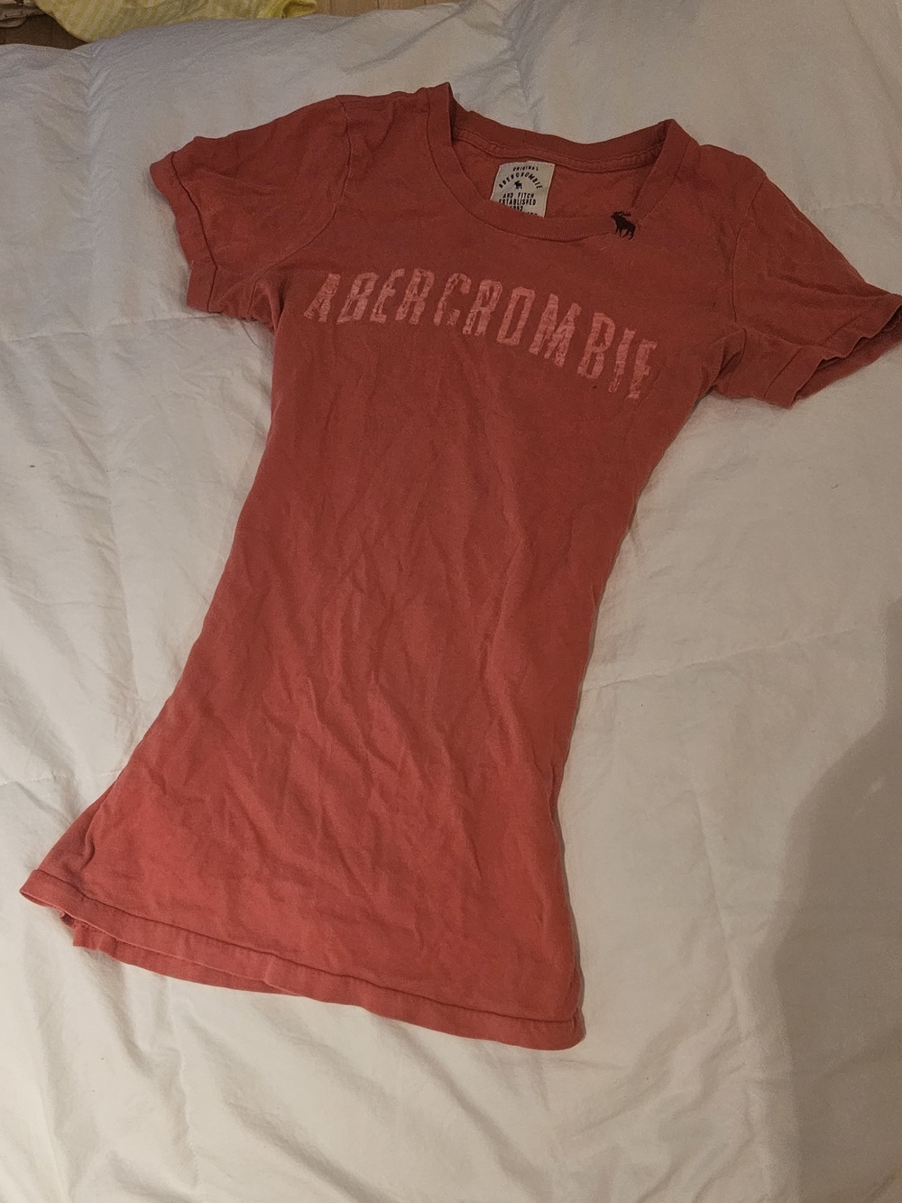 2000s Abercrombie & Fitch Pink Tee